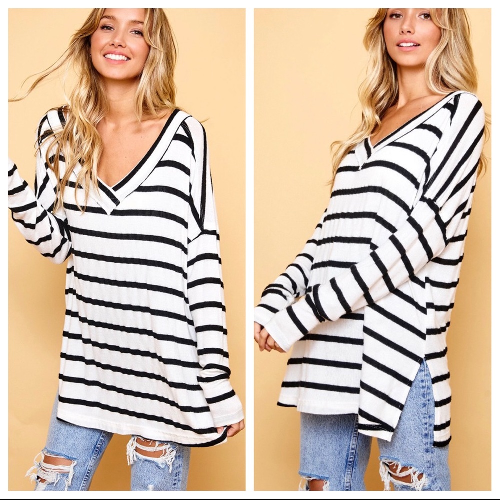 Fabulous Chic V neck striped Top - Picture 2 of 6